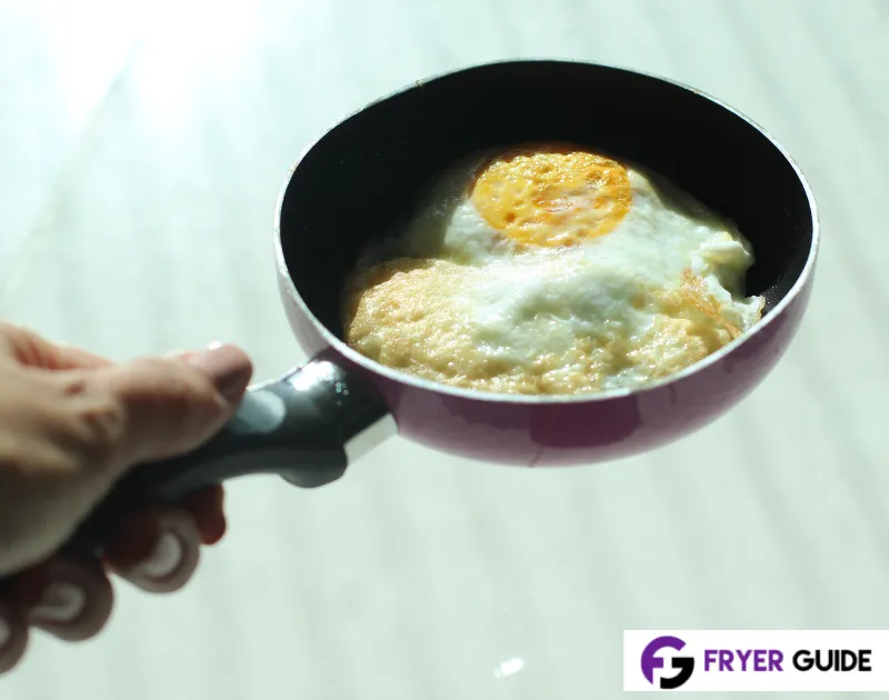 Reheating Fried Eggs In The Pan